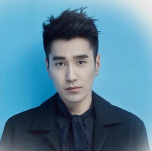 明星的冷漠表情,明星冷漠表情背后的故事揭秘