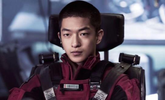 屈楚萧头条,揭秘明星背后的故事与成长历程