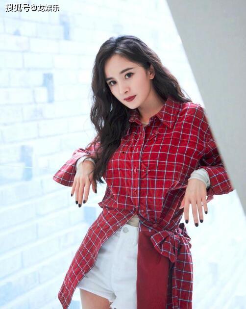 粉丝追求女明星什么,揭秘粉丝追求女明星的疯狂举动