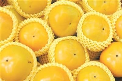 柿子和哈密瓜吃,夏日果香盛宴