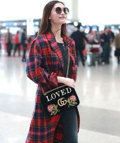 明星黑格子,黑格子演绎独特魅力