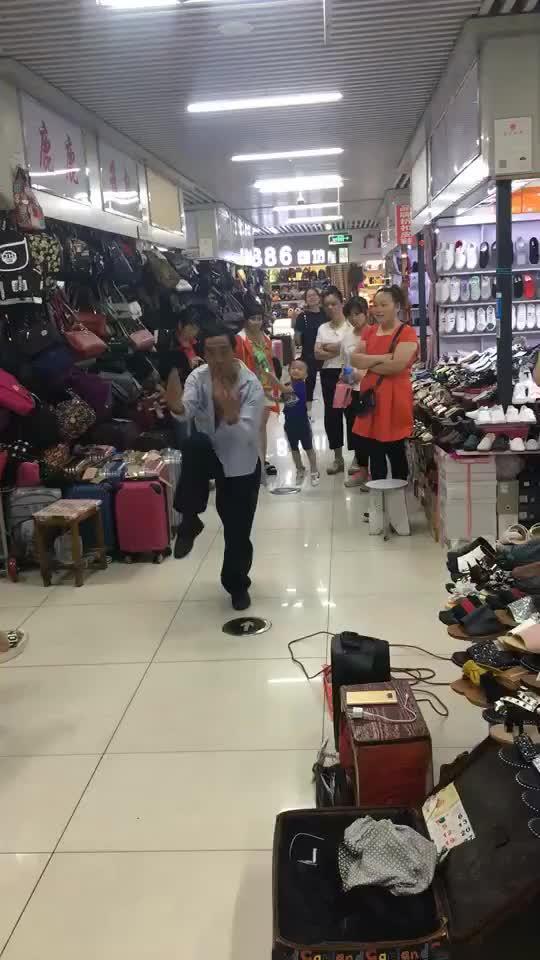 网红大叔跳舞视频,网红舞蹈视频燃爆网络